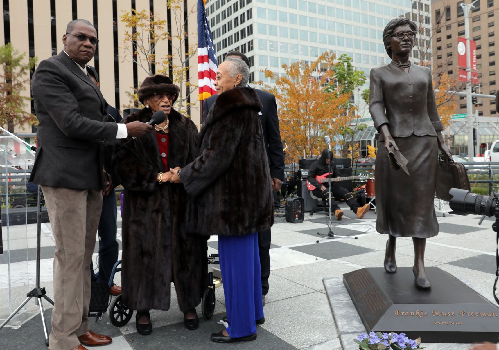 Civil rights icon Frankie Muse Freeman honored with statue